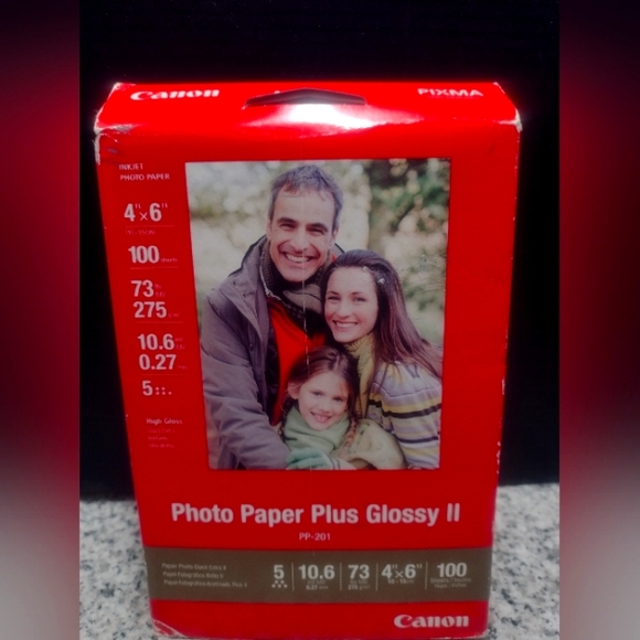 Canon Pixma Photo Paper Plus Glossy II. 4x6 100 Sheets Of Cannon Photo Paper NEW